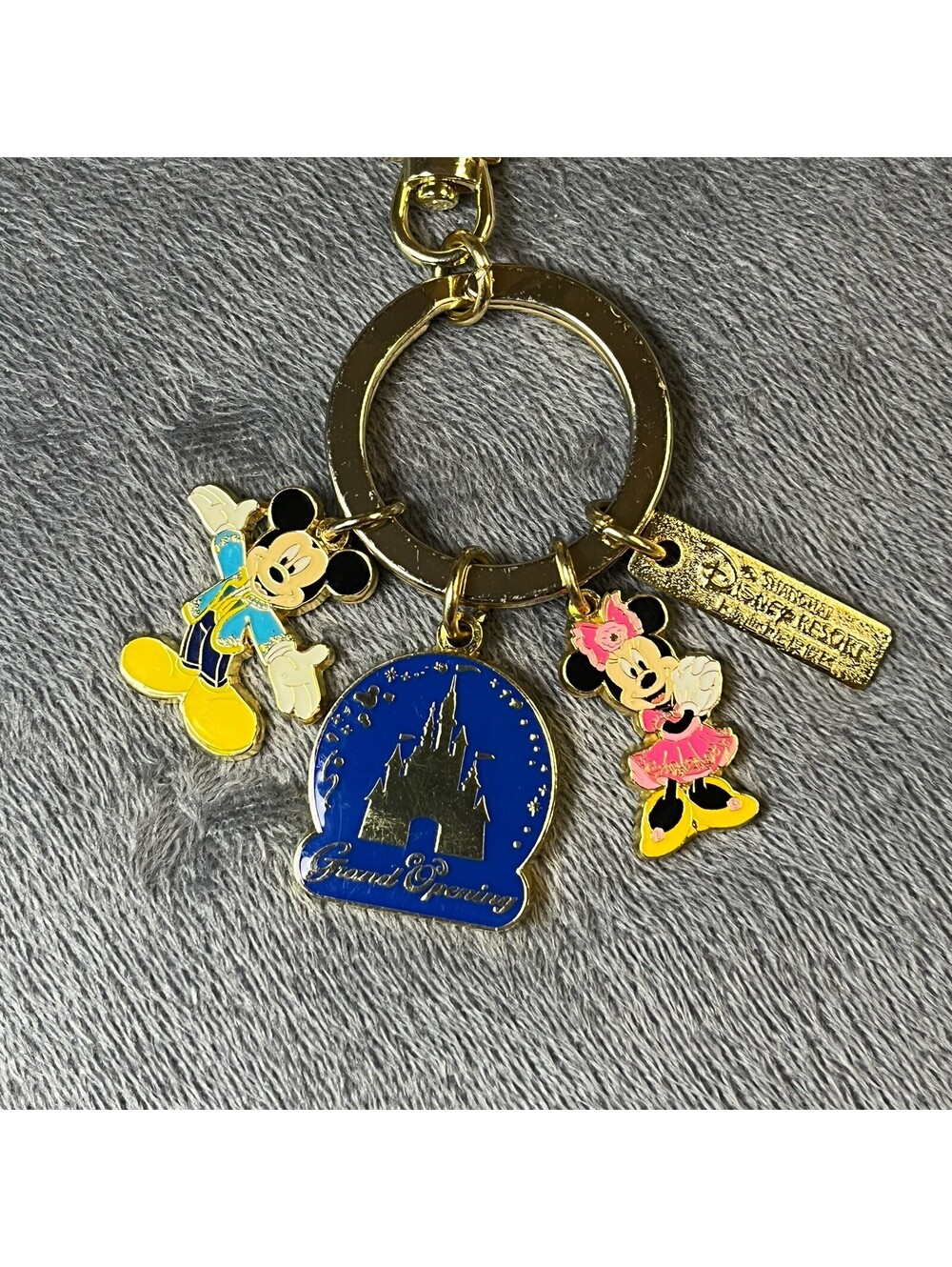 Shanghai Disneyland Grand Opening Mickey & Minnie Mouse Charm Key Chain FAC 2015